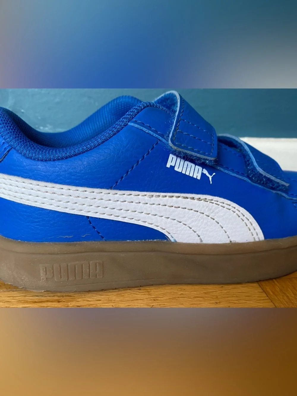 Kids Puma Velcro Sneakers - Picture 5 of 7